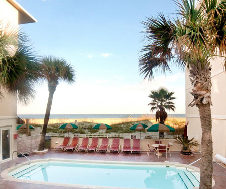 DeSoto Beach Hotel Cam - Tybee Island - Live Beaches