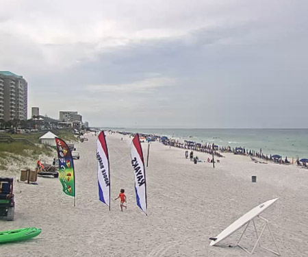 Whale's Tail Beach Bar & Grill Cam - Live Beaches