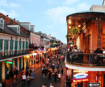 Live Balcony Webcam from The World Famous Cats Meow Karaoke Bar in New Orleans, Mardi Gras.