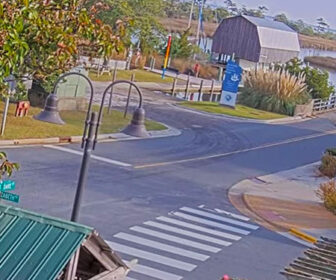 Queen Elizabeth Avenue, Roanoke Island Live Webcam