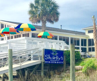 Sharky's Waterfront Bar & Grill Live Webcam, Ocean Isle Beach, NC