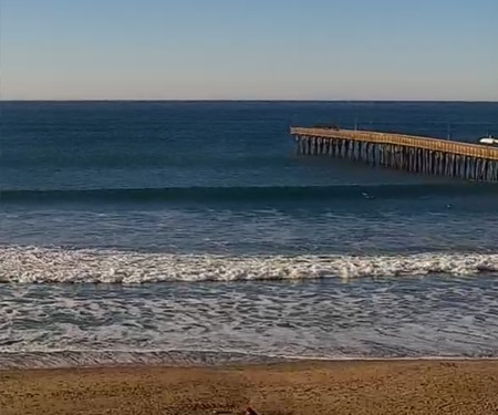 Good Clean Fun Surf and Pier Webcam in Cayucos, CA